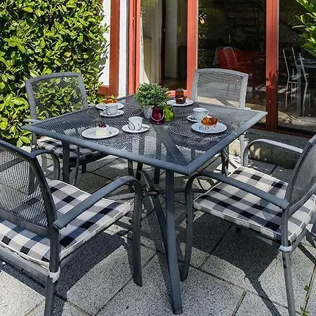 Apartman 3-zimmer-wohnung-a08-in-ruhiger-lage-auf-ruegen *