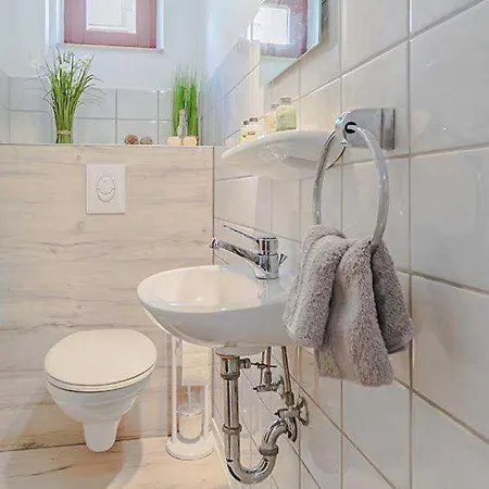 Apartament 3-zimmer-wohnung-a08-in-ruhiger-lage-auf-ruegen Gustow (Vorpommern-Rugen)